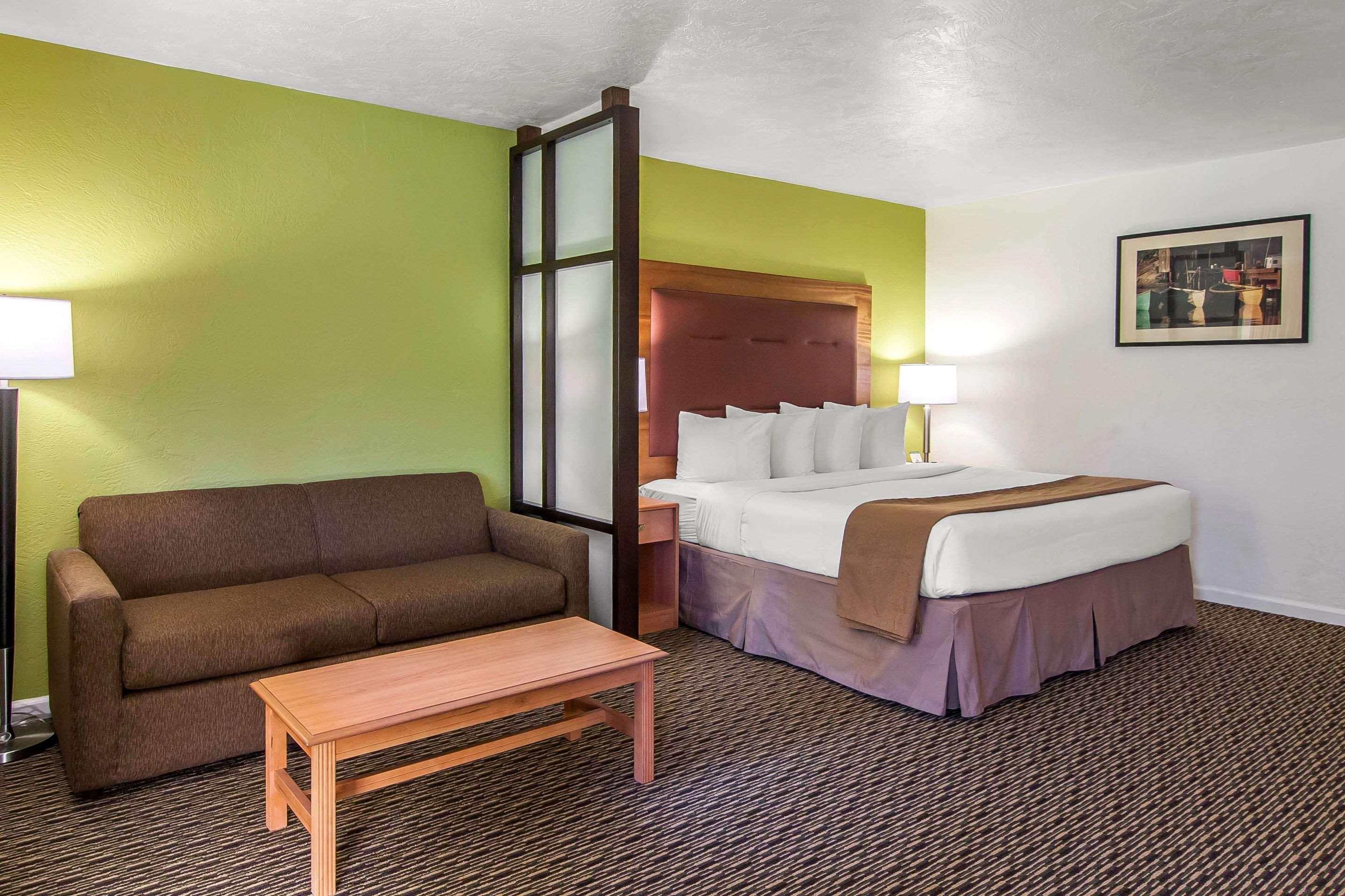 Quality Inn & Suites At Coos Bay North Bend Exterior foto