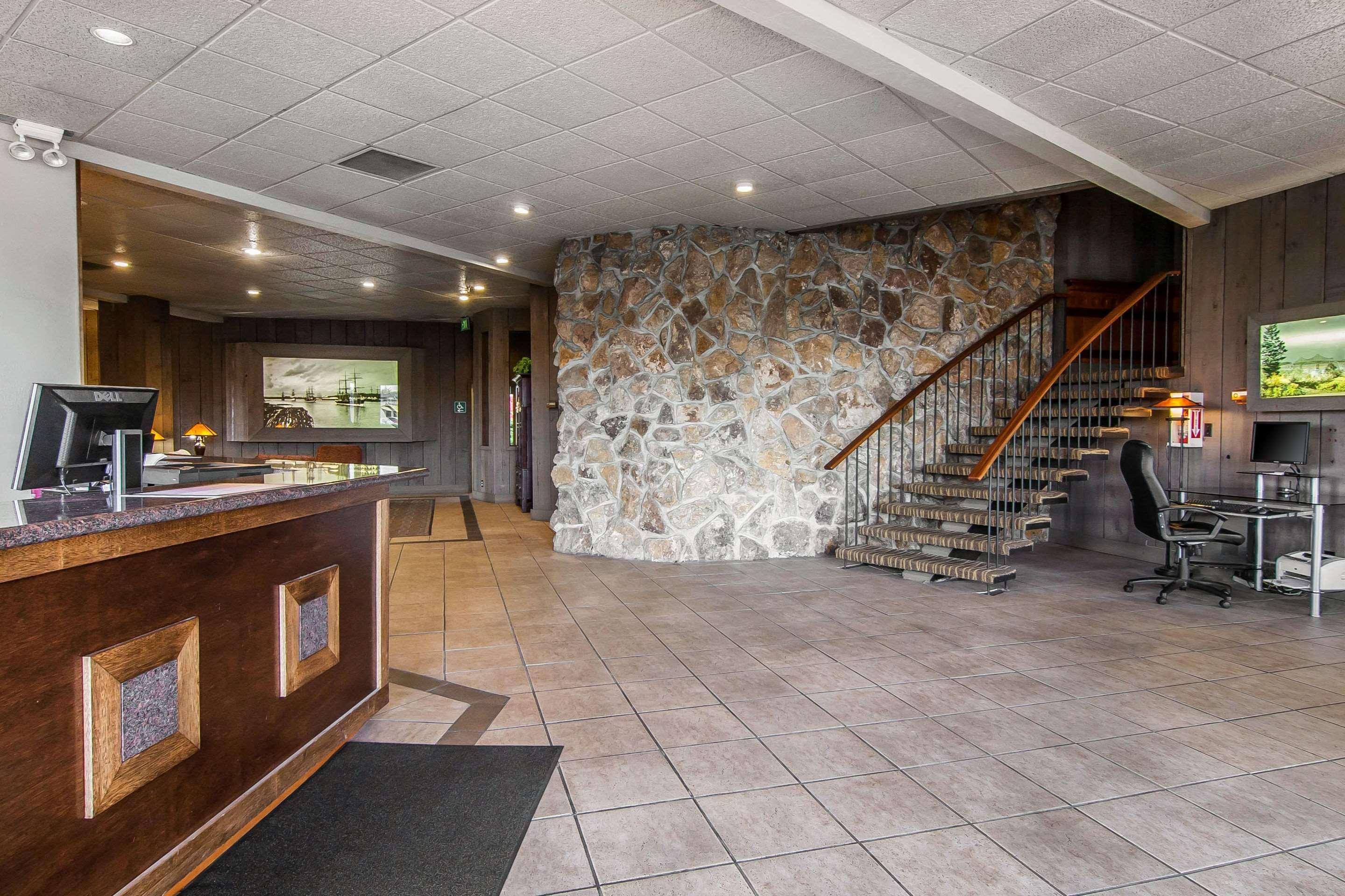 Quality Inn & Suites At Coos Bay North Bend Exterior foto