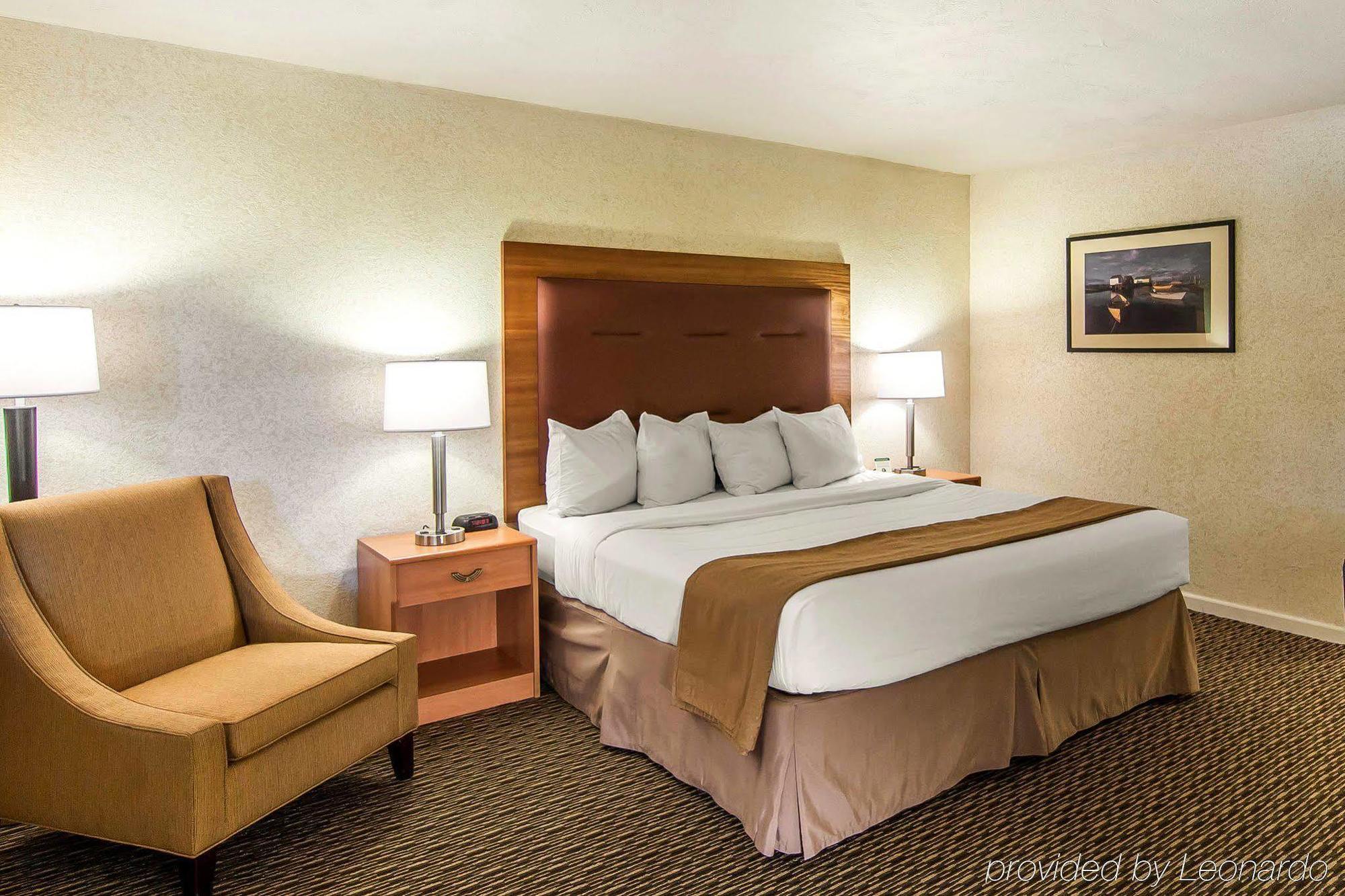 Quality Inn & Suites At Coos Bay North Bend Exterior foto